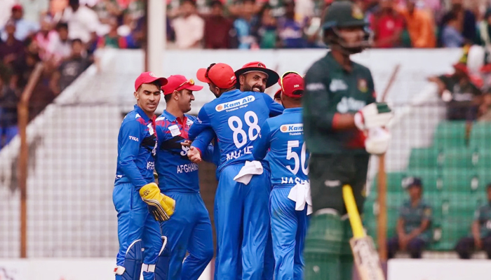 আফগানদের ১৬৪ রানের টার্গেট দিল টাইগাররা