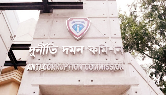 আপন জুয়েলার্সের মালিক গুলজারের বিরুদ্ধে দুদকের মামলা