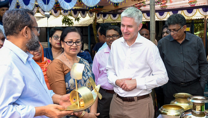 পিকেএসএফ’র কার্যক্রমের প্রশংসা বিশ্বব্যাংকের ভাইস প্রেসিডেন্টের
