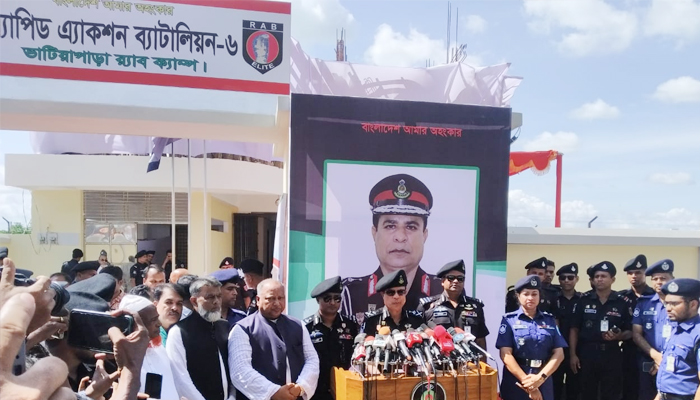 ভাটিয়াপাড়ায় র‌্যাবের স্থায়ী ক্যাম্প উদ্বোধন