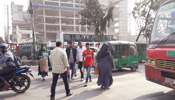 রাজধানীতে সিএনজির ধাক্কায় বৃদ্ধ নিহত