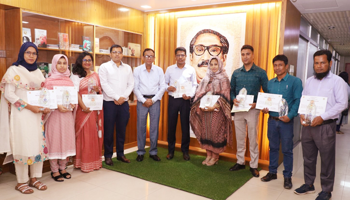 জাতীয় ভোক্তা-অধিকার সংরক্ষণ অধিদপ্তরের শুদ্ধাচার পুরস্কার