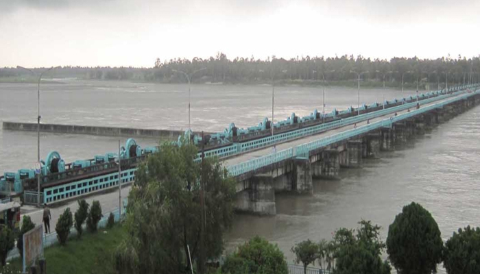 তিস্তা পাড়ে দুর্ভোগ, ত্রাণ পাচ্ছে না ৩ ইউনিয়নের মানুষ