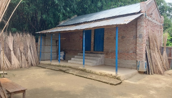 কিস্তির জ্বালায় স্বামীর আত্মহত্যা, ঘরছাড়া গৃহবধূ