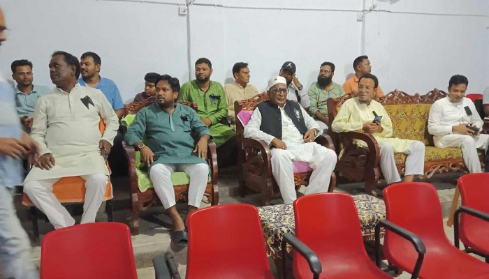 মাইক সিনেমা দেখে শৈশবে ফিরে গেলেন মুক্তিযোদ্ধা আব্দুল কুদ্দুস