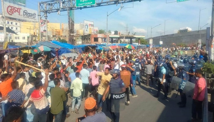 নারায়ণগঞ্জে পুলিশ-বিএনপি সংঘর্ষ, গুলিবিদ্ধ ১