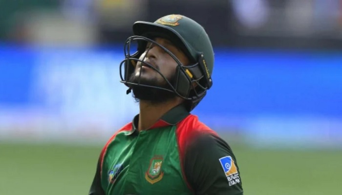 তামিম-নাঈমের পর ফিরলেন সাকিবও, চাপে বাংলাদেশ