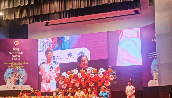 অধিক জনসংখ্যা নিয়েই মধ্যম আয়ের দেশ গড়েছেন শেখ হাসিনা