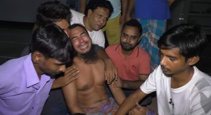 বাল্কহেডের ধাক্কায় পিকনিকের ট্রলারডুবি
