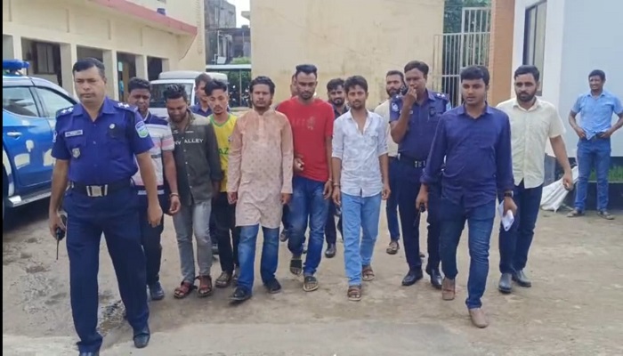 নেত্রকোণায় বিএনপির পদযাত্রা শেষে বোমা বিস্ফোরণ, আটক ৬