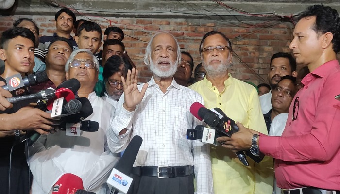 বুধবার মুখে কালো কাপড় বেঁধে মিছিল করবে বিএনপি