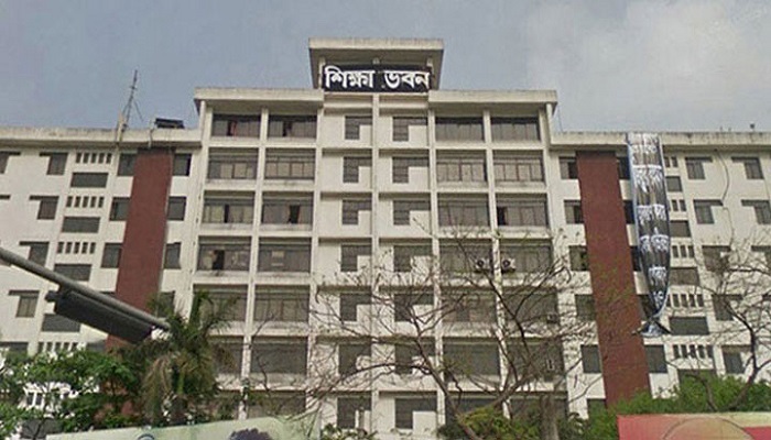 কলেজ সরকারি হলেও কপাল ফেরেনি তাদের