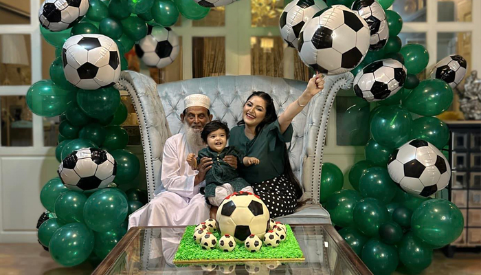 নানার দেয়া ছেলের নাম জানালেন পরী মণি