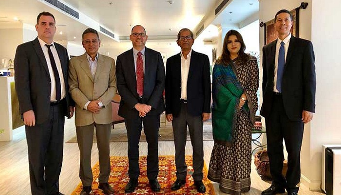 মই সরিয়ে নিচ্ছে বিদেশিরা!