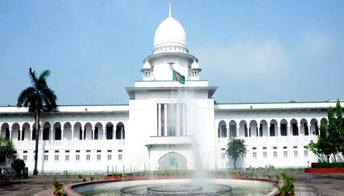 এজলাসে আইনজীবীদের হট্টগোল