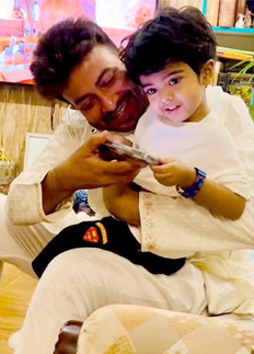 এবার পুত্র শেহজাদকে নিয়ে আমেরিকা ঘুরবেন শাকিব