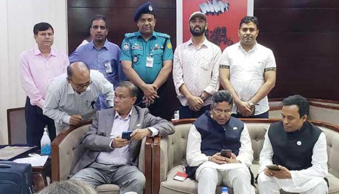 দিল্লি সফরে আ.লীগের প্রতিনিধি দল