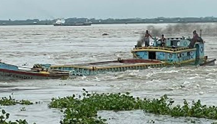 মেঘনায় নদীপথে চাঁদাবাজদের অভয়ারণ্য