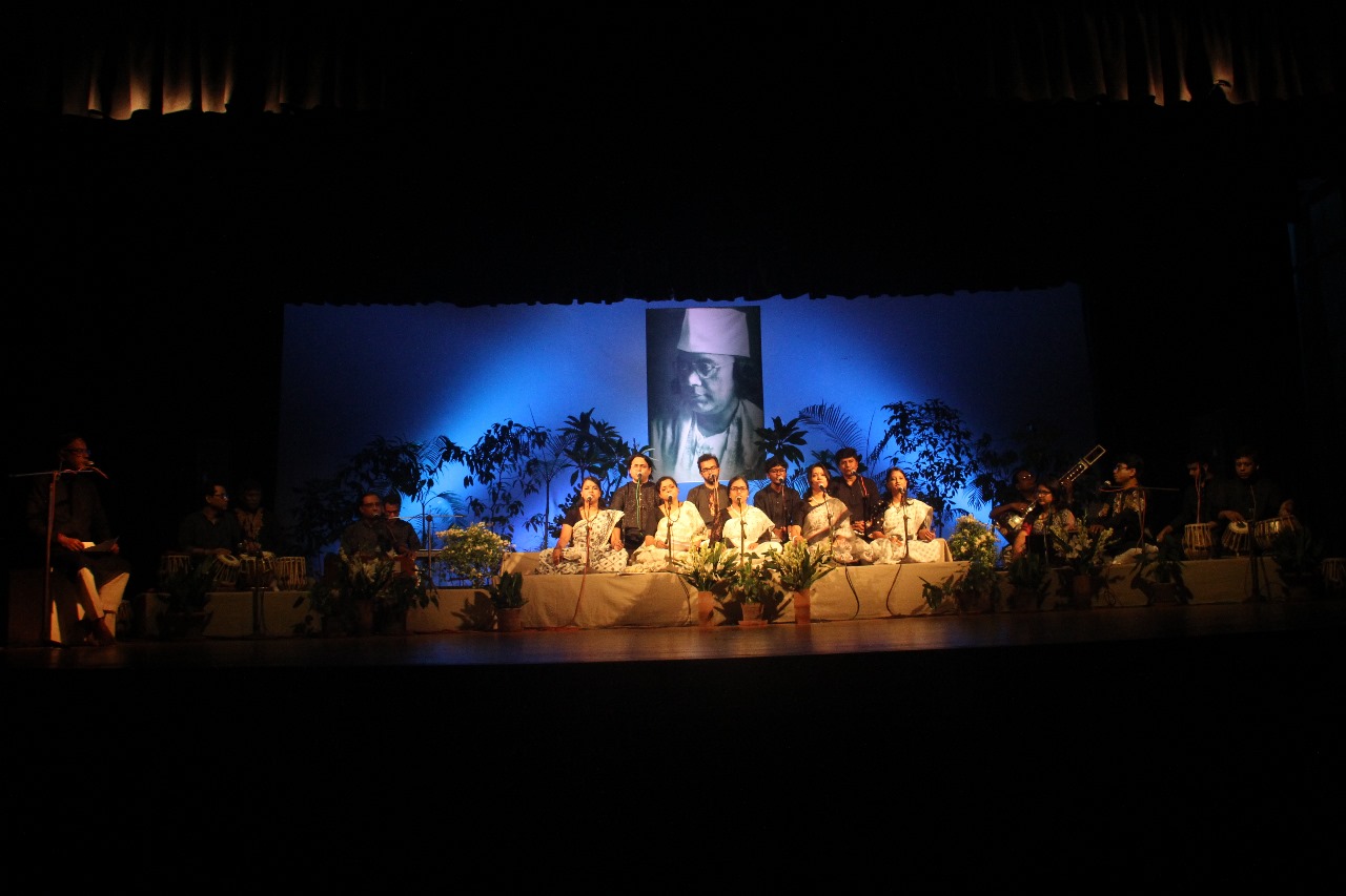 অসাম্প্রদায়িকতা রুখতে চাই নজরুল চর্চা