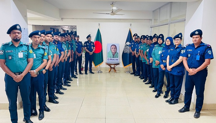 ট্রাফিক এন্ড ড্রাইভিং স্কুলে বঙ্গমাতার জন্মদিন পালিত