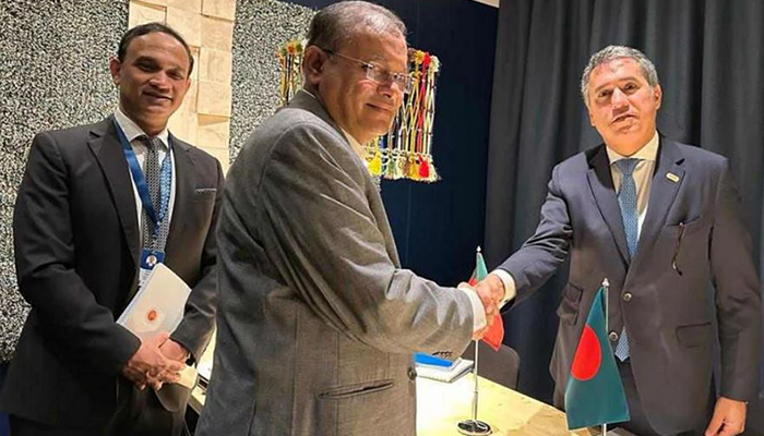 যুক্তরাজ্যের গণমাধ্যম বিষয়ক মন্ত্রী সঙ্গে তথ্যমন্ত্রীর বৈঠক