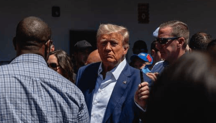 আবারো গ্রেপ্তার ট্রাম্প