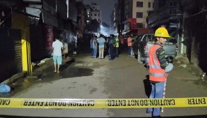 মগবাজার ওয়ারলেস রেলগেটে গ্যাস লাইনে লিকেজ