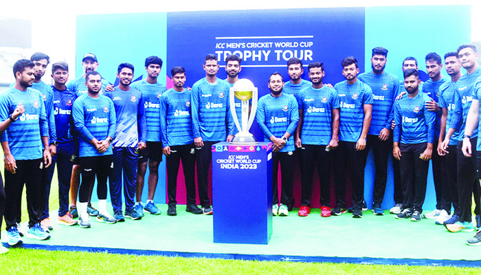 সর্বসাধারণের জন্য বিশ্বকাপ ট্রফি উন্মুক্ত আজ