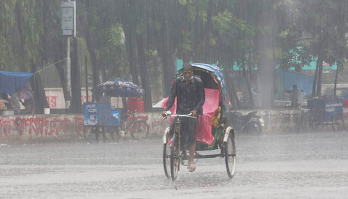 মৌসুমি বায়ুর প্রভাবে ভারী বৃষ্টির শঙ্কা