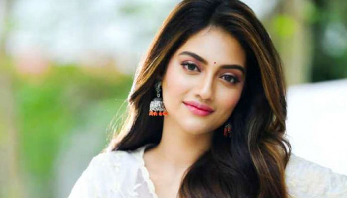 নুসরাতের বিরুদ্ধে প্রতারণা অভিযোগ