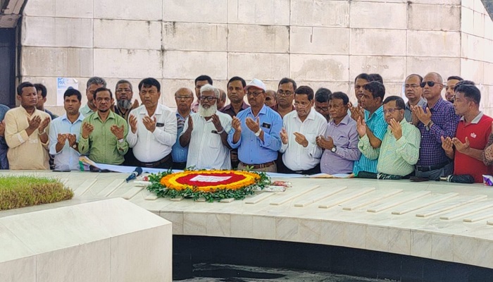 জিয়াউর রহমানের সমাধিতে ড্যাবের শ্রদ্ধা নিবেদন