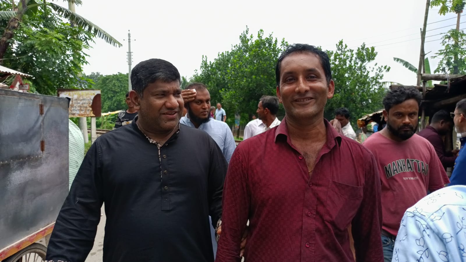বঙ্গকন্যার সাড়ে ১৪ বছরে অভূতপূর্ব উন্নয়নের প্রচার করছেন দোলন