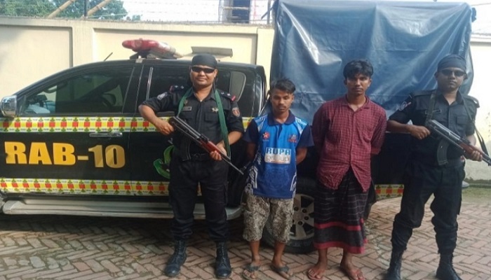আলফাডাঙ্গায় সাড়ে তিন কেজি গাঁজাসহ দুই মাদক ব্যবসায়ী গ্রেপ্তার