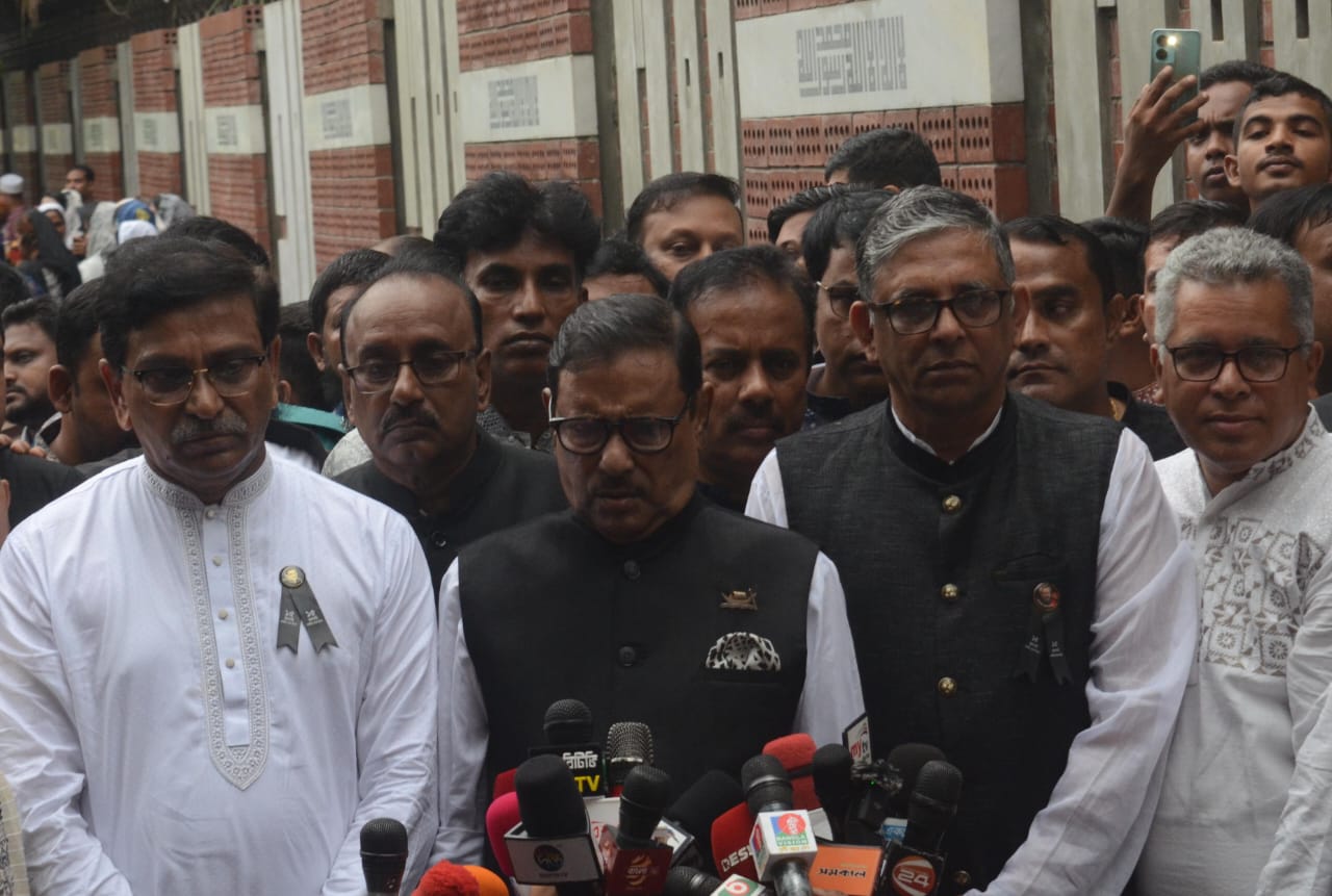 আইভি রহমানের সমাধিতে আ.লীগের শ্রদ্ধা