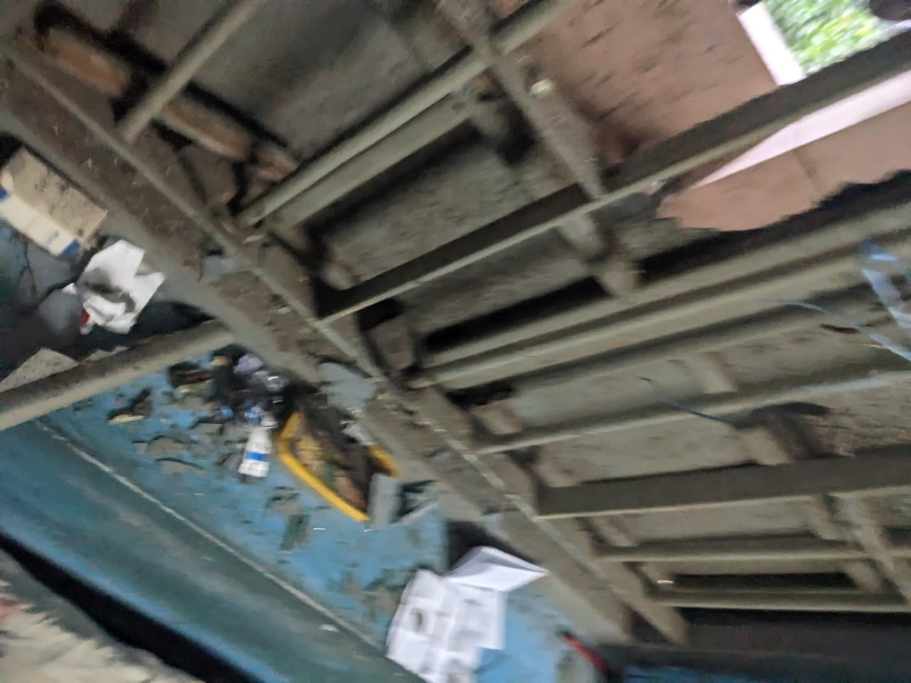 ঢামেকে ছাত্রলীগের দুপক্ষের মারামারিতে সভাপতির কক্ষ ভাঙচুর