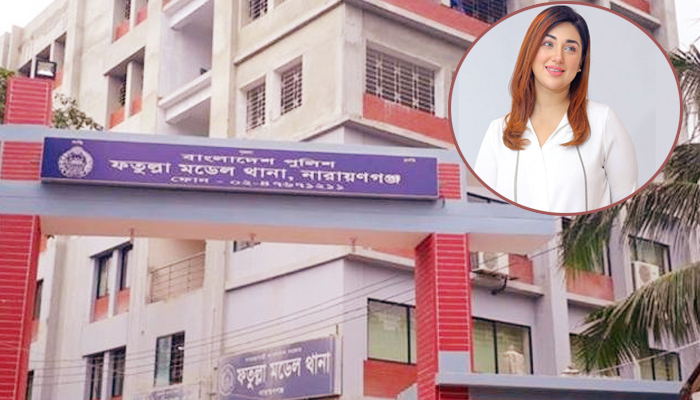 ফতুল্লা থানায় অপু বিশ্বাস