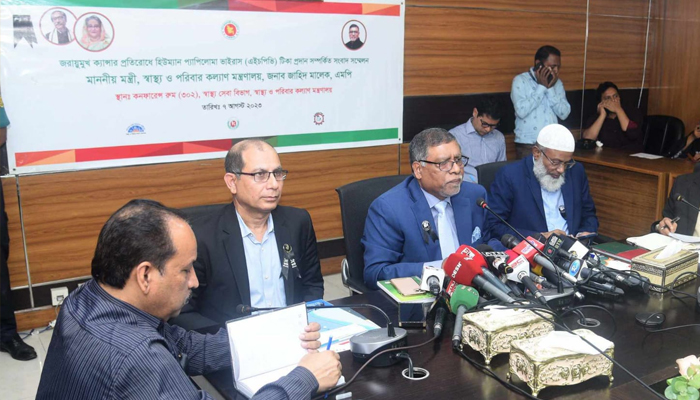 সেপ্টেম্বর থেকে জরায়ুমুখ ক্যান্সারের টিকা দেয়া হবে