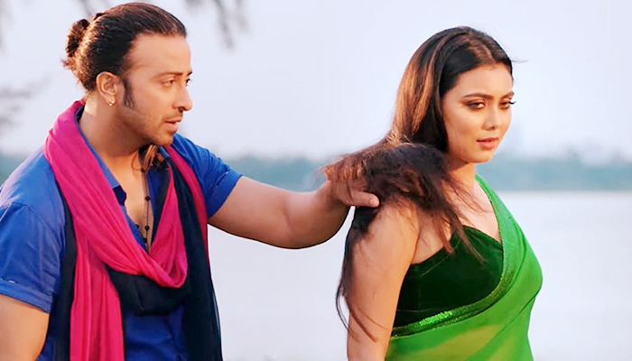 আজ ওটিটিতে মুক্তি পাচ্ছে ‘প্রিয়তমা’