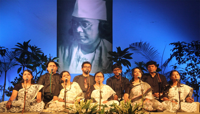 অসাম্প্রদায়িকতা রুখতে চাই নজরুল চর্চা