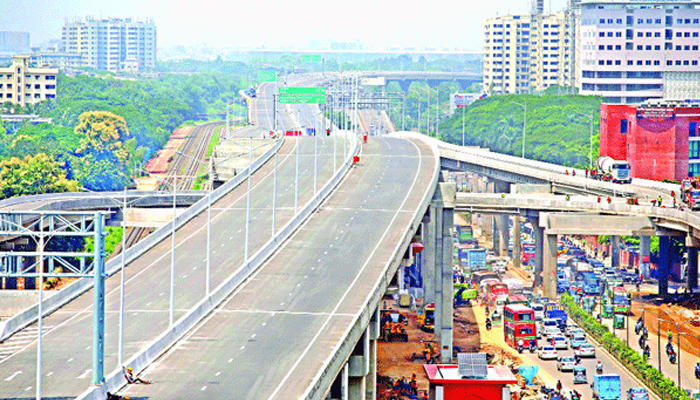 উন্নয়ন ঘিরে শোডাউন