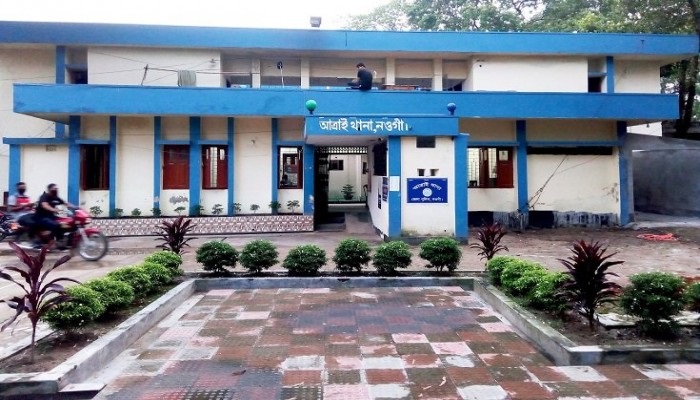 আত্রাইয়ে সালিসে হেনস্তা করায় মা-মেয়ের আত্মহত্যা