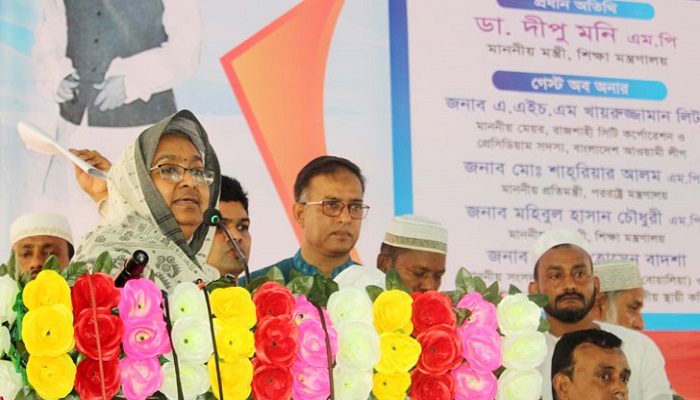 ভিসানীতি নিয়ে সরকার নয়, চাপে আছে বিএনপি