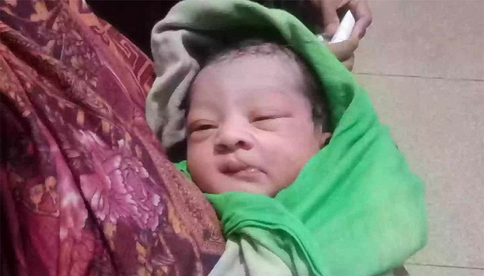 ঢামেক থেকে চুরি হওয়া সেই নবজাতক উদ্ধার