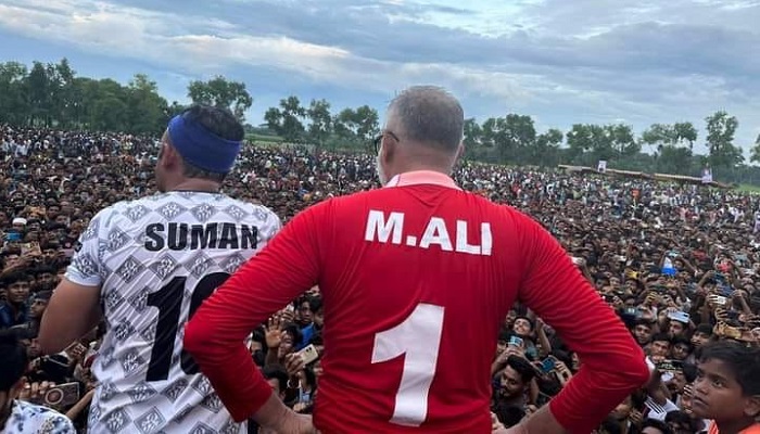 ব্যারিস্টার সুমনের প্রীতি ম্যাচে ফুটবলপ্রেমীদের উপচে পড়া ভিড়