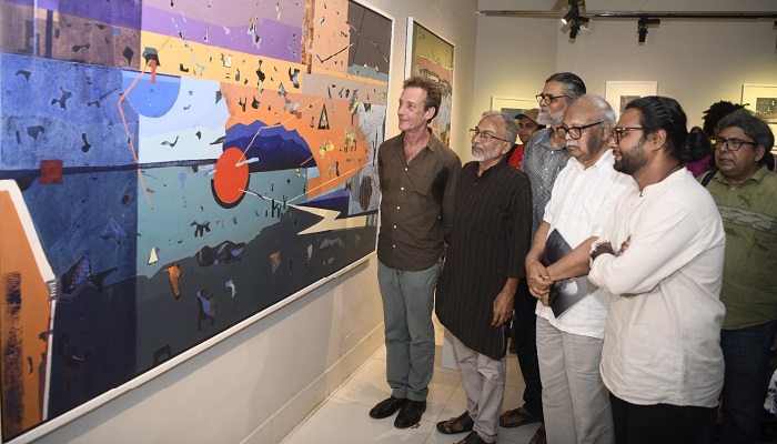 আলিয়ঁস ফ্রঁসেজে নবরাজ রায়ের ‘অন্তহীন রহস্যের প্রতিফলন’