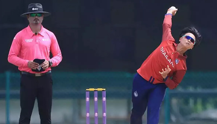 ইতিহাস গড়লেন থাইল্যান্ডের স্পিনার