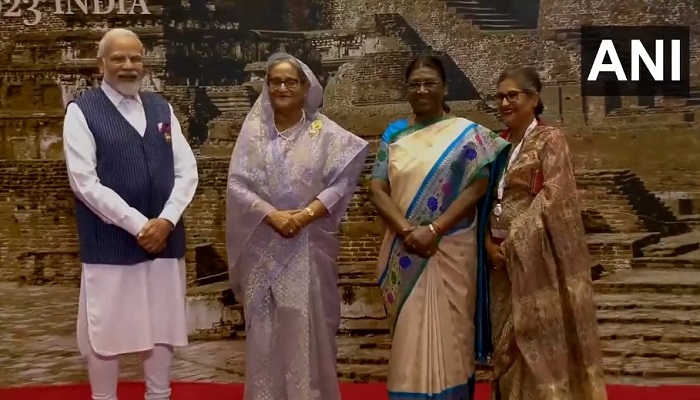 ভারতের রাষ্ট্রপতির নৈশভোজে শেখ হাসিনা ও শেখ রেহানা
