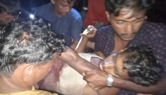 স্বর্ণদ্বীপে জেলেদের ওপর দস্যুদের গুলি, নিহত ২