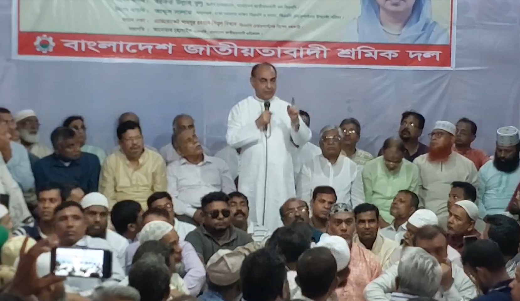 খালেদা জিয়াকে ‘স্লো পয়জনিং’ করা হয়েছিলো (ভিডিও)