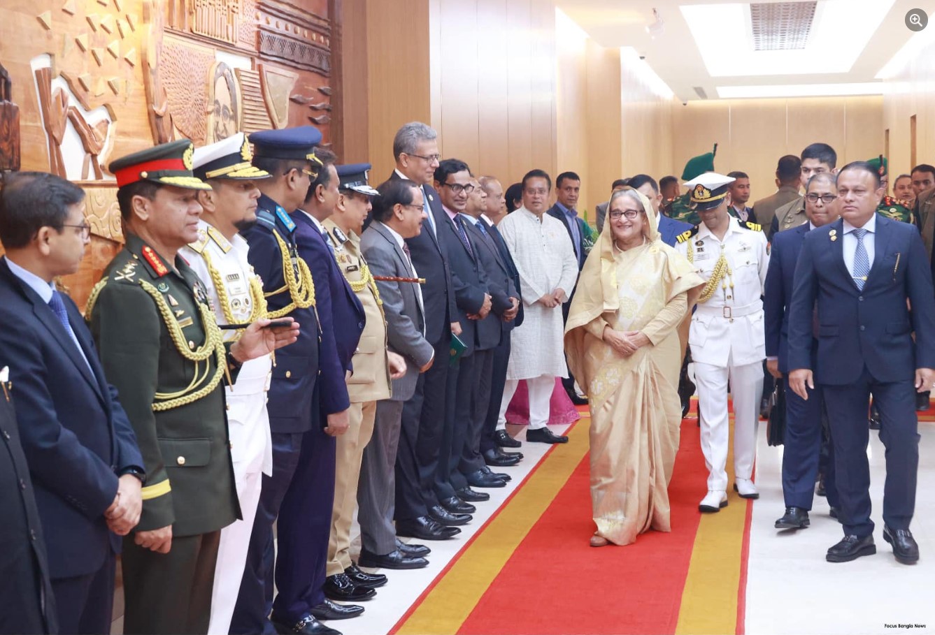 দিল্লি গেলেন প্রধানমন্ত্রী, বিকেলে মোদির সঙ্গে বৈঠক